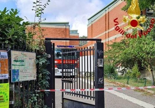 Scoppia caldaia in una scuola primaria a Milano: 240 bimbi evacuati