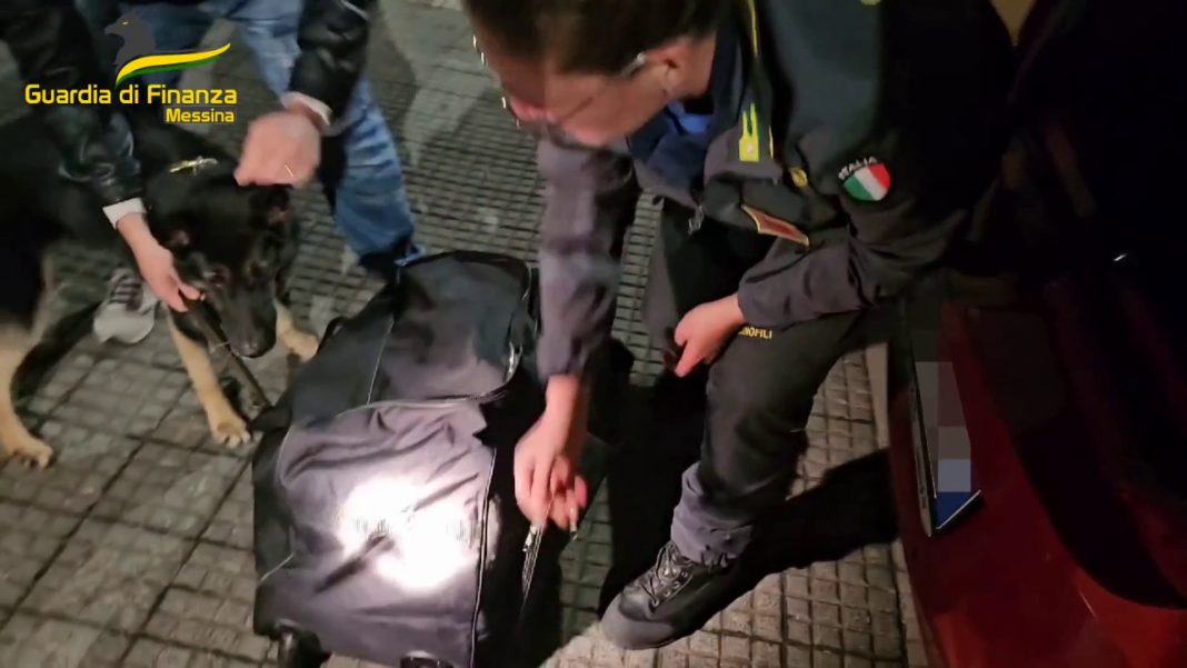 Messina | Trasportava 600mila euro in contanti, denunciato un calabrese – VIDEO