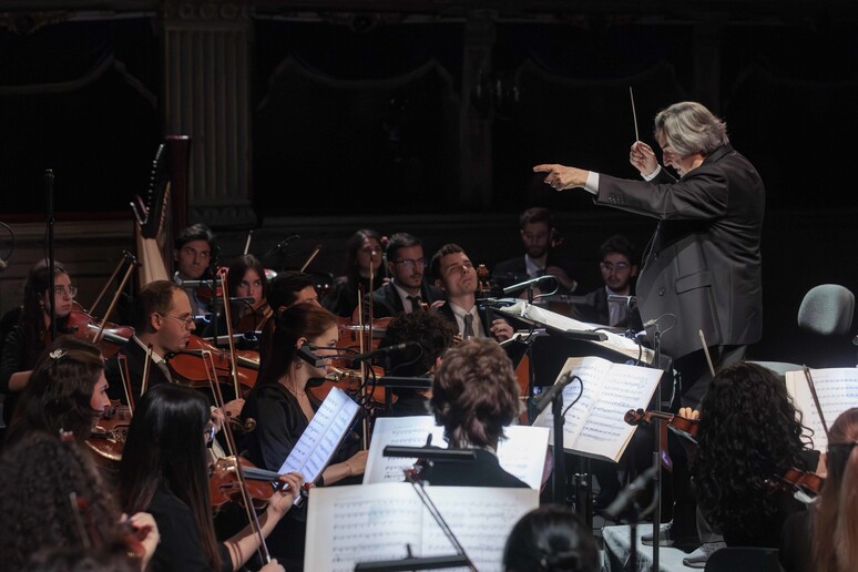 Roma | Riccardo Muti porta in scena la maestosa Sinfonia ‘Le Fosse Ardeatine’