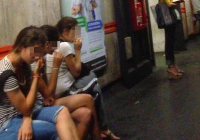 Roma | Borseggiatrice costretta a rubare in metro e pestata: Doveva consegnare 1000 euro al giorno, 2 arresti