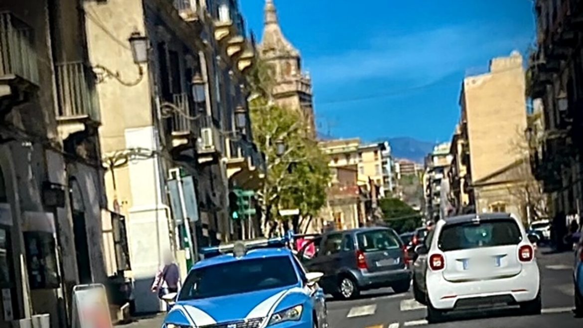 Catania | Si offre di sistemare l’auto ad un anziana e la truffa: denunciato 32enne