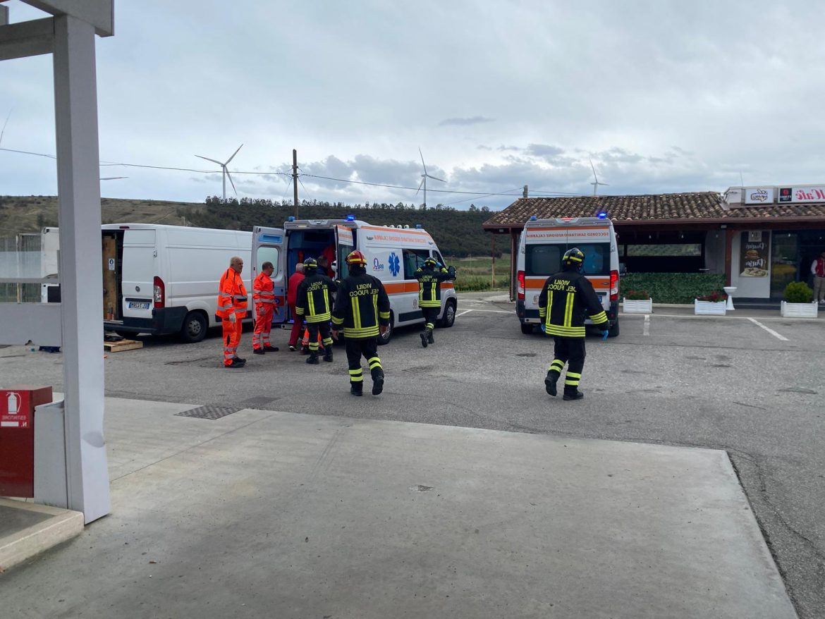 Crotone | Esplosione in una stazione di servizio: due feriti