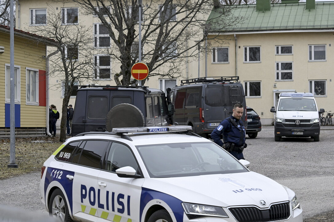 Finlandia | 12enne spara ai suoi coetanei a scuola: un morto e due feriti gravi