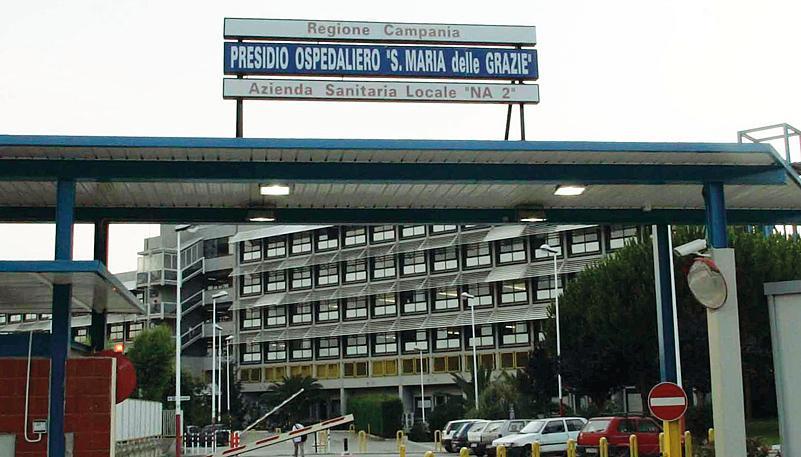Napoli | Distrugge il pronto soccorso e aggredisce operatrice sanitaria: