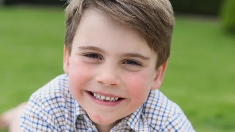 Londra | Il principe Louis compie 6 anni e mamma Kate pubblica un post