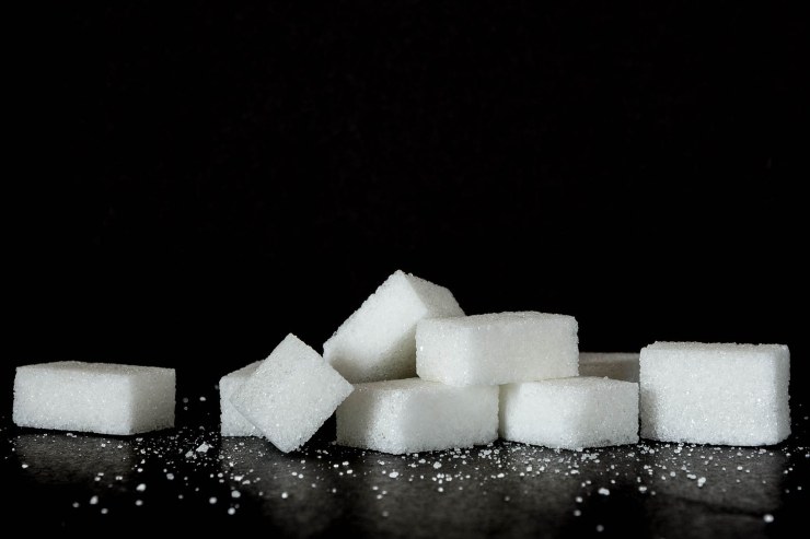 SAI CHE…Esistono 5 alimenti insospettabili che, in realtà, sono pieni di zuccheri
